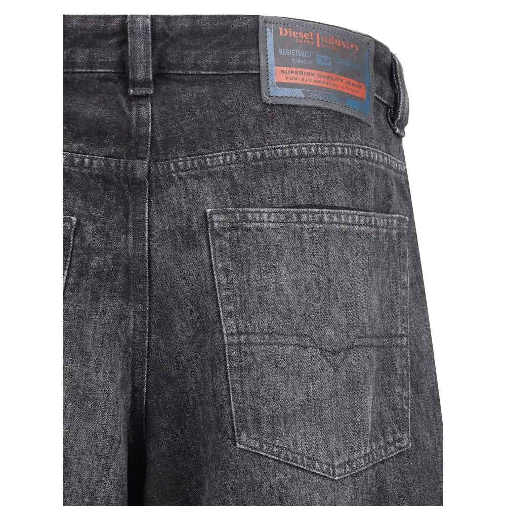Diesel sorte bomuldsjeans med faded distressed finish og label