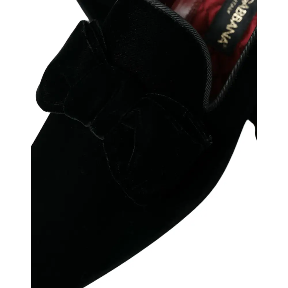 Dolce & Gabbana sorte velour loafers med bue og rød foring – spar 30–70% på mode