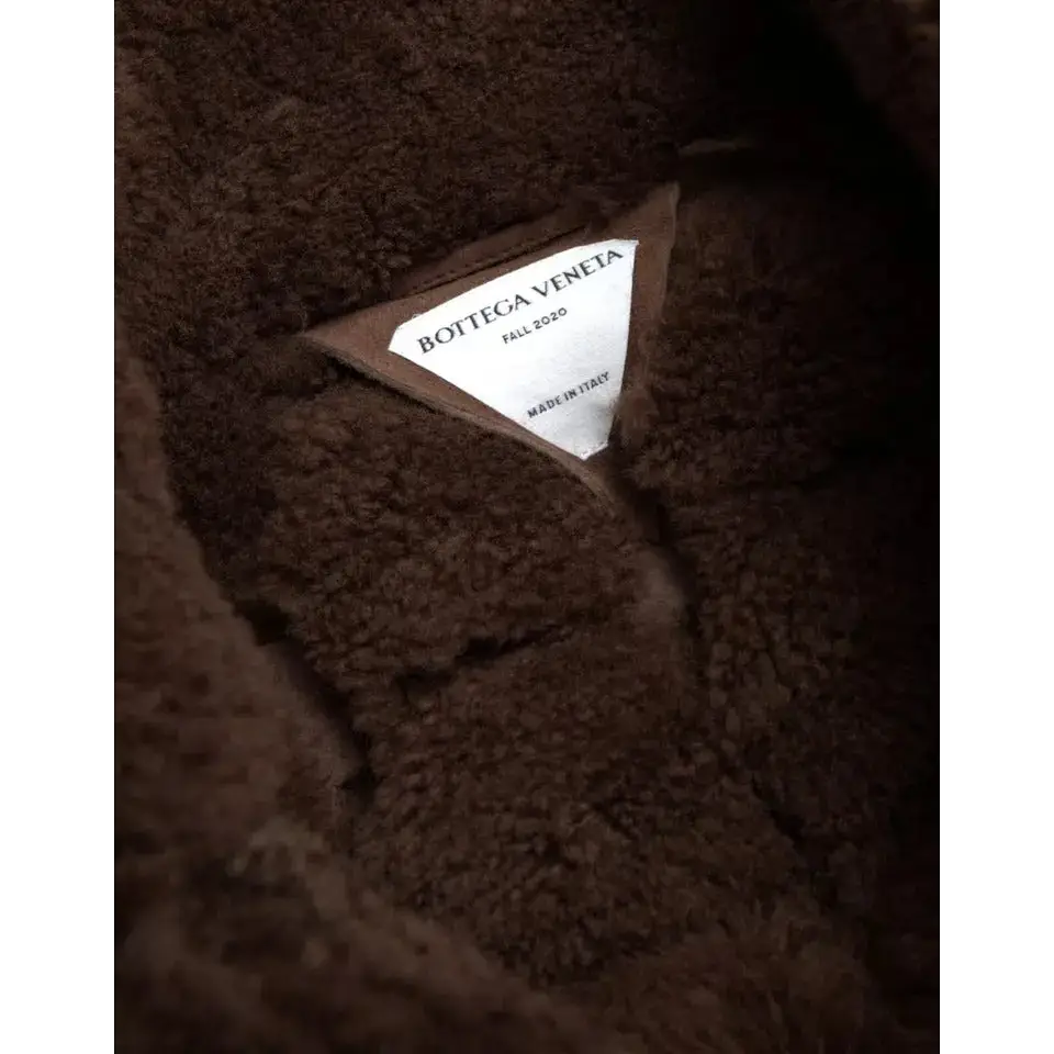 Bottega Veneta brun shearling jakke interiør label fra efteråret 2020