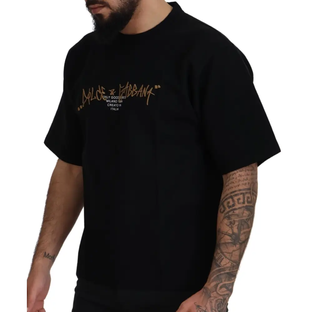 Sort Dolce & Gabbana sort T-shirt med guldlogo fra Milano, outlet mærkevarer