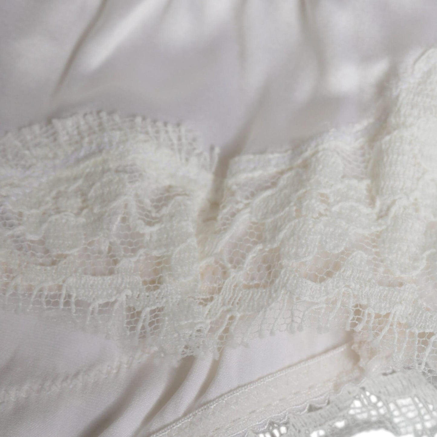 Dolce & Gabbana White Silk Stretch Panty Balconette Bra Underwear