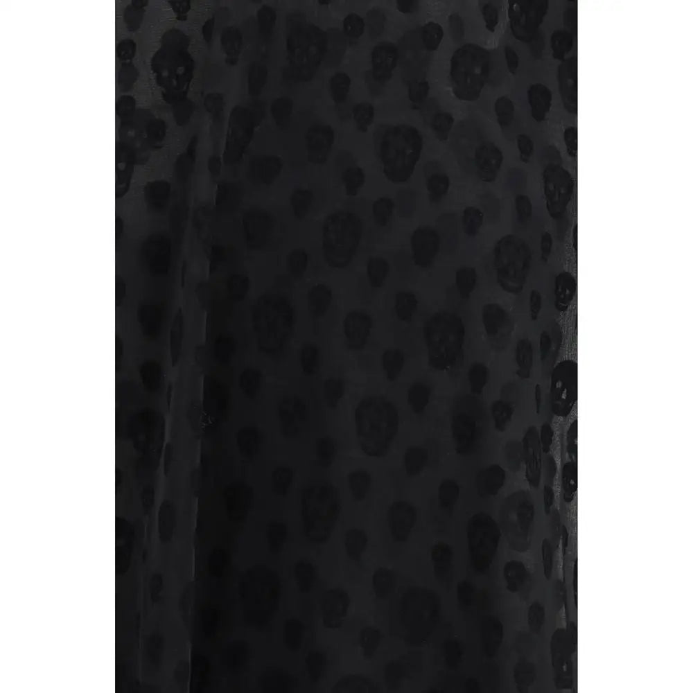 Alexander McQueen sort skjorte med sort tynd stof og subtilt kraniedesign