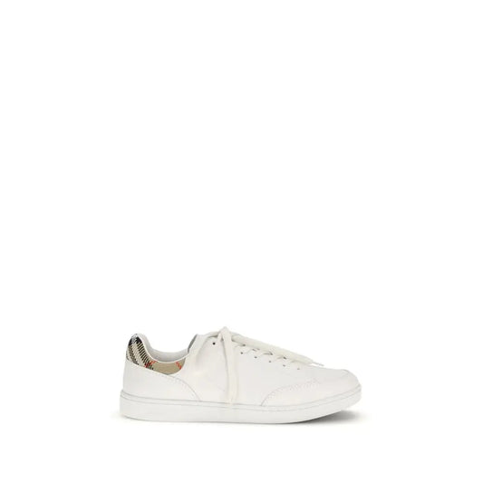 Burberry white calf leather low top sneaker with checkered heel