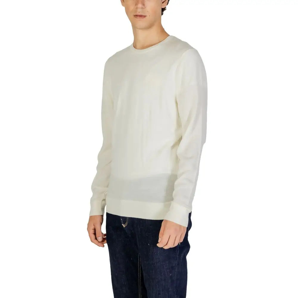 Calvin Klein cream genbrugt uld sweatshirt i cremfarvet, langærmet crewneck