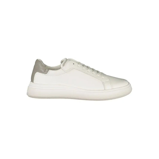 Hvide Calvin Klein polyester sneakers i hvidt læder med grå hælflap
