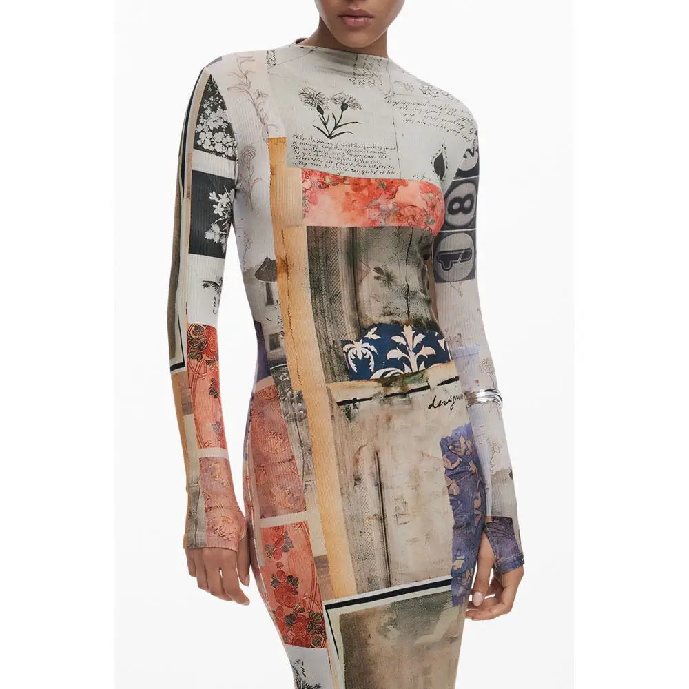 Desigual beige viscose kjole med botanisk print på silkeagtig stof. Spar 30-70% på outlet mærkevarer