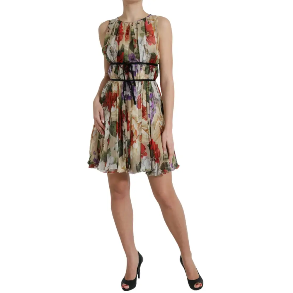 Dolce & Gabbana silk chiffon blomsterkjole i beige, rød, lilla og grøn med sort bælte