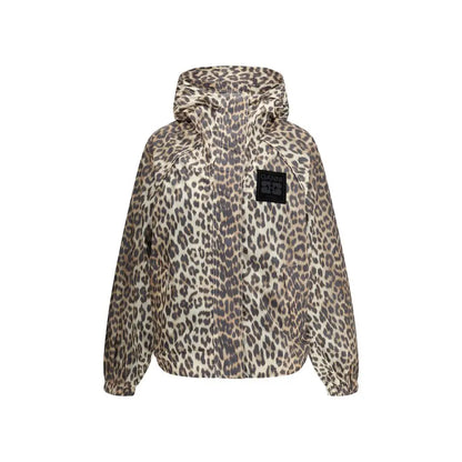 Ganni leopard regnfrakke med beige-grå leopardprint og sort Ganni-logo