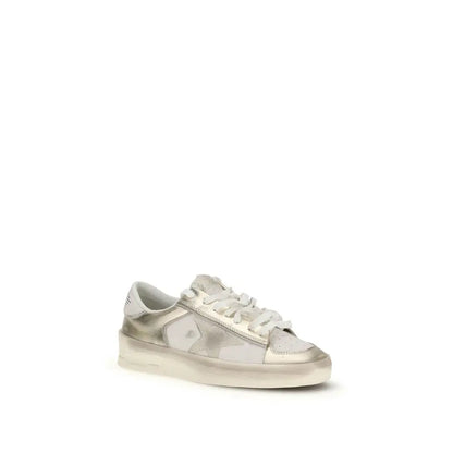 Sleek Golden Goose Gold calf leather Bos Taurus low-top sneaker in metallic silver