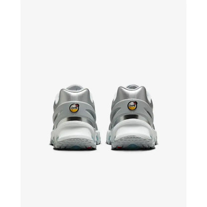 Nike - W Nike Air Max Dn8 - Sneakers