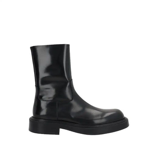 Salvatore Ferragamo sorte svart læder ankle boots med klumpet sål