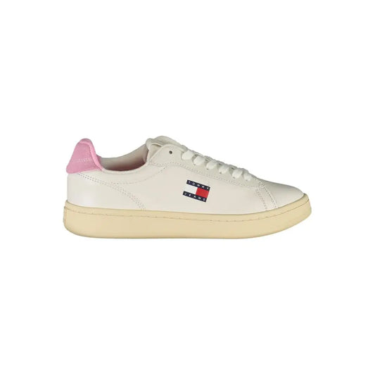 Tommy Hilfiger Bianco hvid lædersneaker med pink hæl og creme gummisål