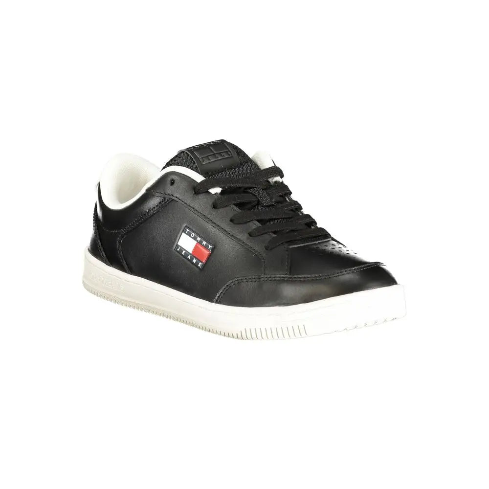 Tommy Hilfiger black polyurethane low-top sneaker with flag logo