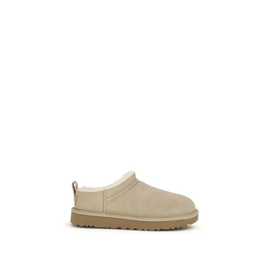 UGG beige suede ankle boots med shearling foring og komfort møder luksus