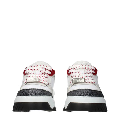 Versace white leather chunky sneakers med rød-hvid design og sort midssole