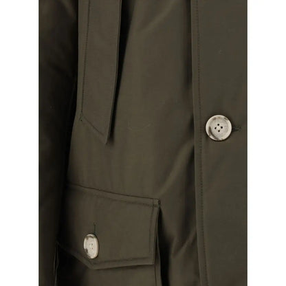 Woolrich parka arctic jacket i olivengrøn med sølvknapper og struktureret flapslommer